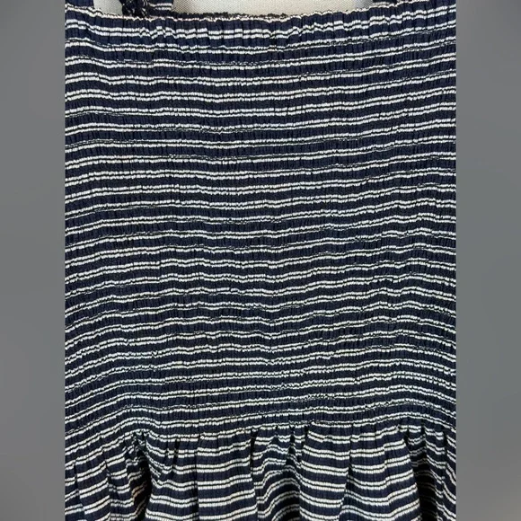 Madewell Texture & Thread Smocked Peplum Tank Top- Size Medium - Picture 3 of 10